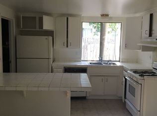 859 Appleton Rd, Simi Valley, CA 93065