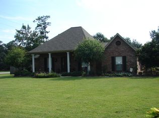 4511 Oak Ridge Dr, Sulphur, LA 70665