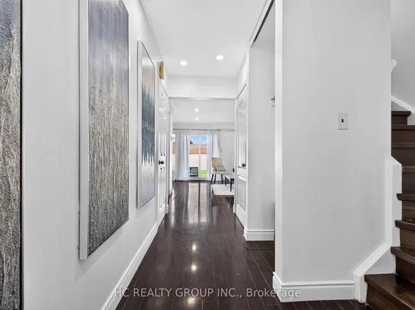 50 Blackwell Ave #10, Toronto, ON M1B 1K2