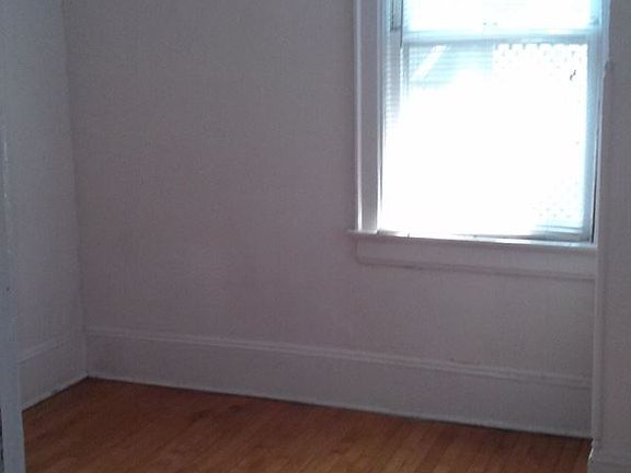 5th image of 2311 N Oakland Ave #5770645
