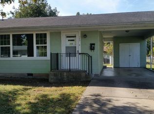 203 S Forest Ln, Republic, MO 65738
