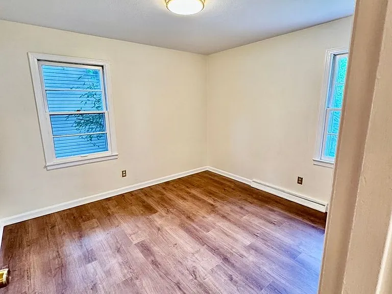 604 N Mantle Ave — Photo 9