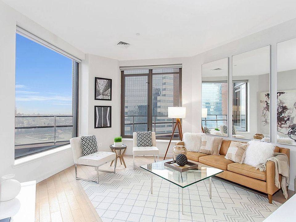 1st image of 75 Wall St Phl 1