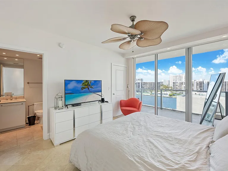 3101 S Ocean Dr #902 — Photo 12