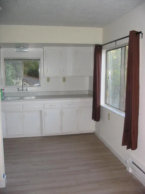 2 bed, 779 sqft, $1,400 — Photo 2