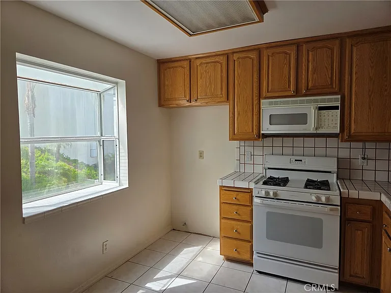 7908 Via Magdalena — Photo 15