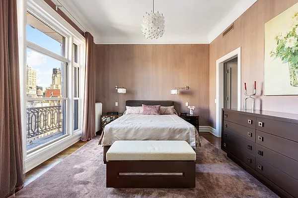 Sold by Compass | media 5