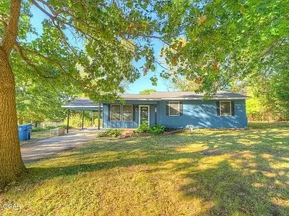 529 E Ivy Rd, Webb City, MO 64870