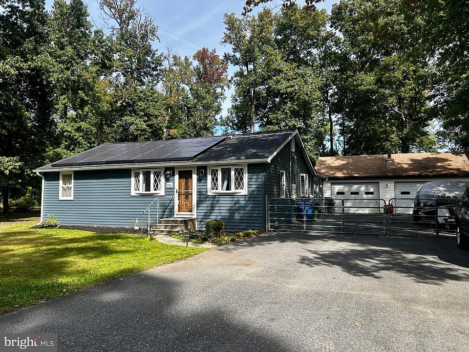 1st image of 2911 Willoughby Beach Rd