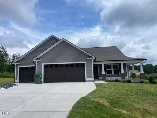 275 Bonsai Ct, Four Oaks, NC 27524