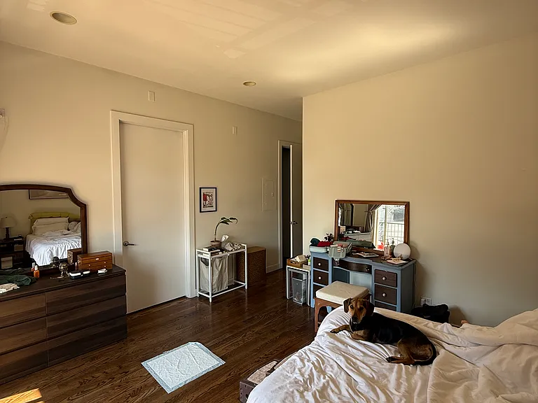 1045 N California Ave #2 — Photo 9