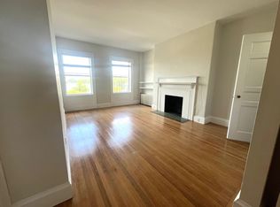 13 Phillips St #6, Boston, MA 02114