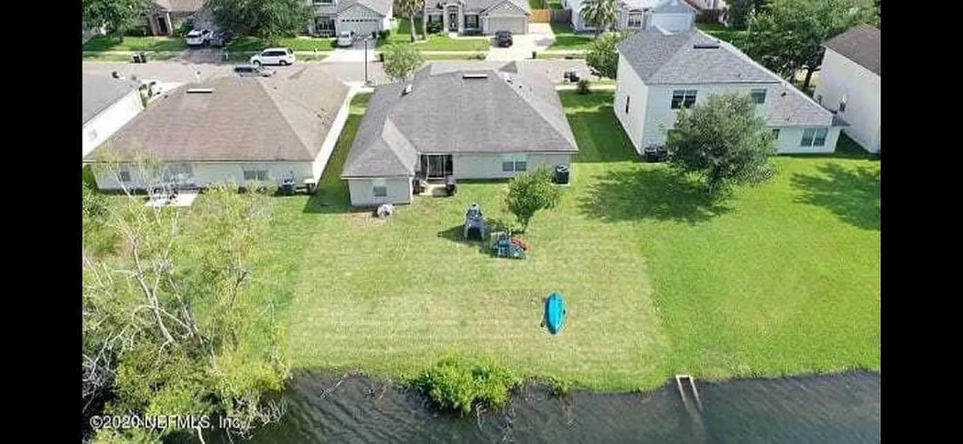 9164 Prosperity Lake Dr — Photo 1