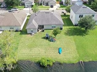 9164 Prosperity Lake Dr, Jacksonville, FL 32244
