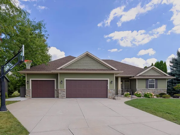 2016 Savanna Dr, Janesville, WI 53546
