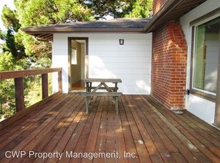 5946 Zinn Dr #A, Oakland, CA 94611