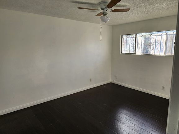 4th image of 6645 Darwell Ave