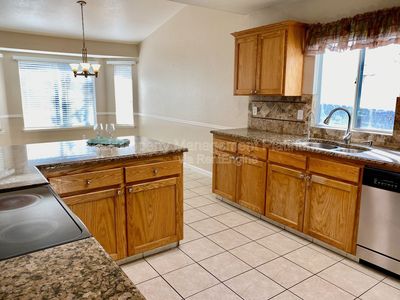 6684 N Western Ave, Fresno, CA, 93722