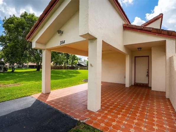 354 Lakeside Ct #212, Sunrise, FL 33326