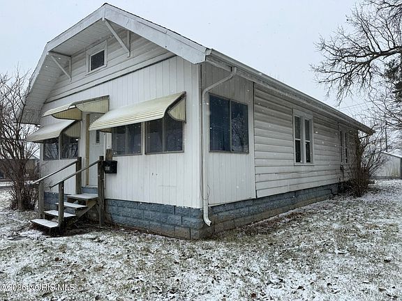 2nd image of 823 Nicholas St