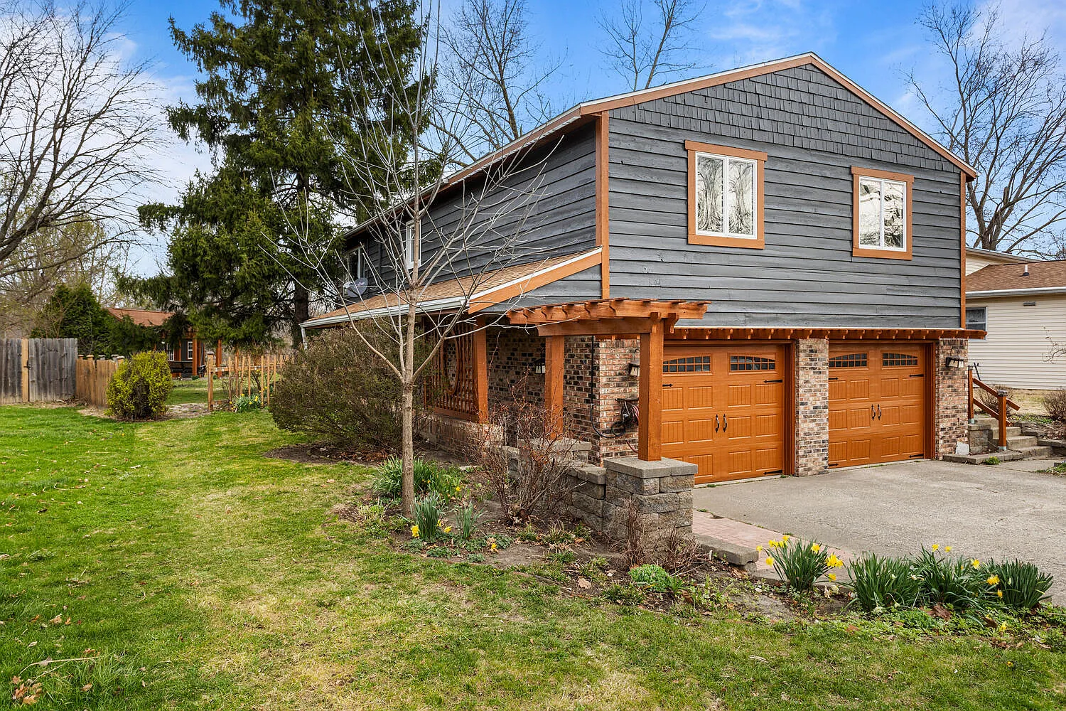 2506 Brett Dr photo 1