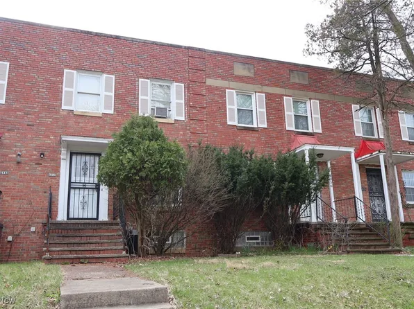 4058 Northfield Rd, Highland Hills, OH 44122