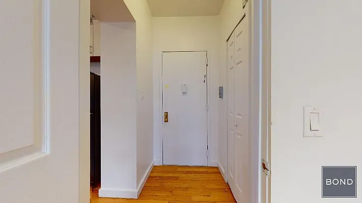 Rented by Bond New York | media 11