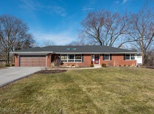 7300 Webster St, Downers Grove, IL 60516
