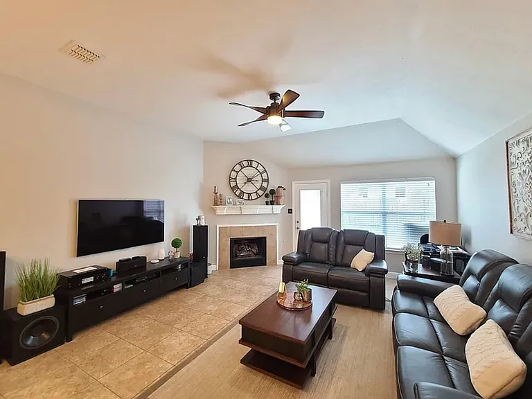 7217 Welshman Dr — Photo 6