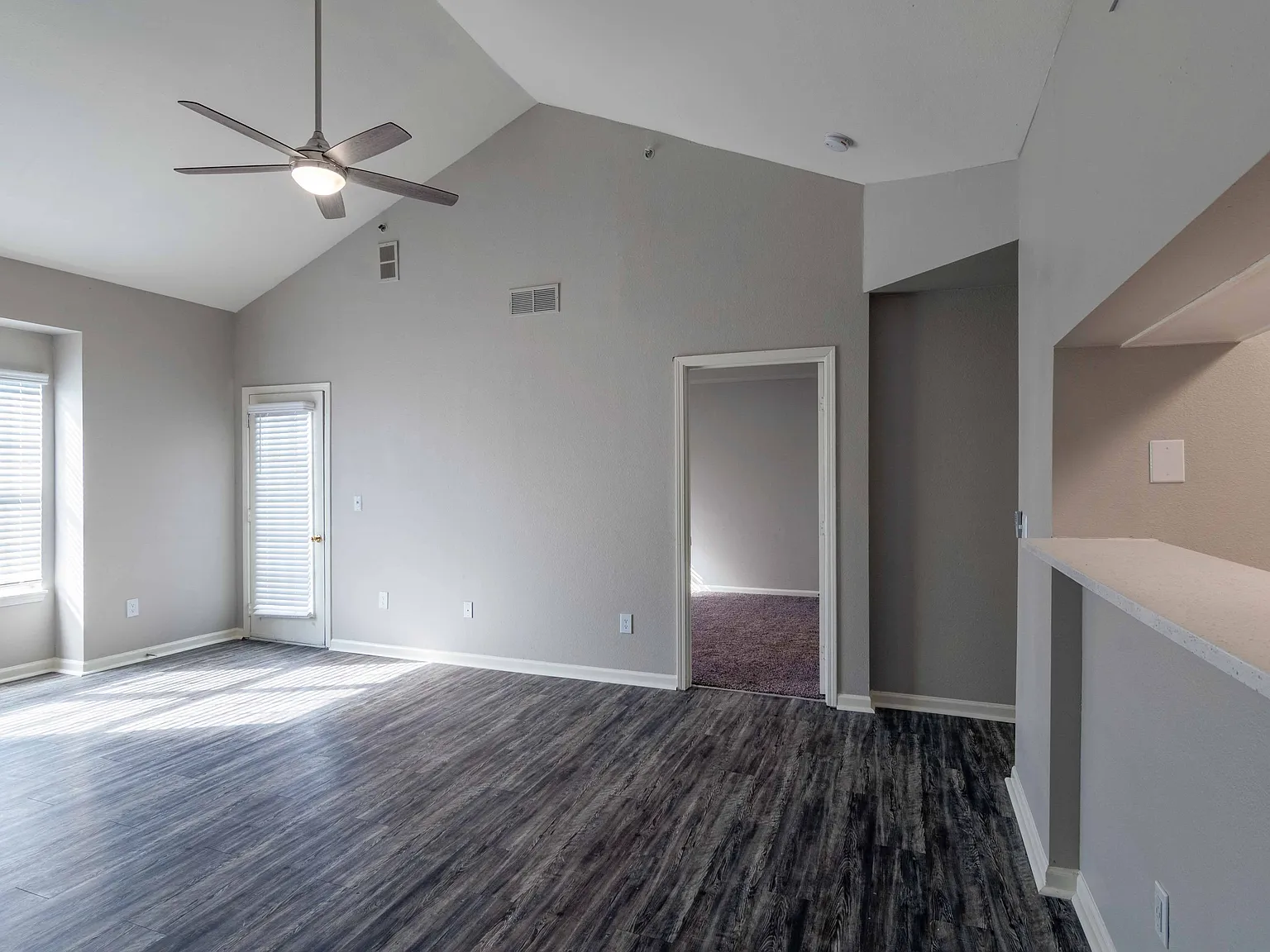 Wild Oak Apartments — Photo 4