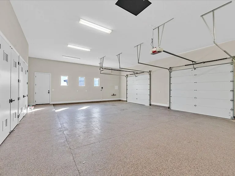 5790 Aspen Falls Cir — Photo 51