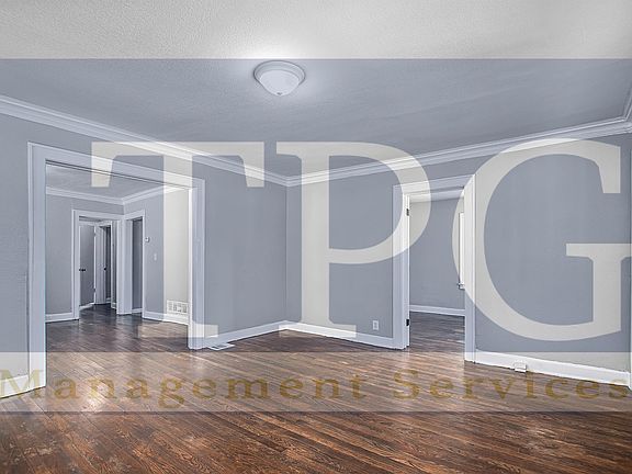 5th image of 1825 E 67th St