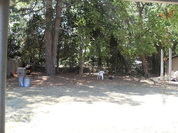2nd image of 920 Columbia Ave