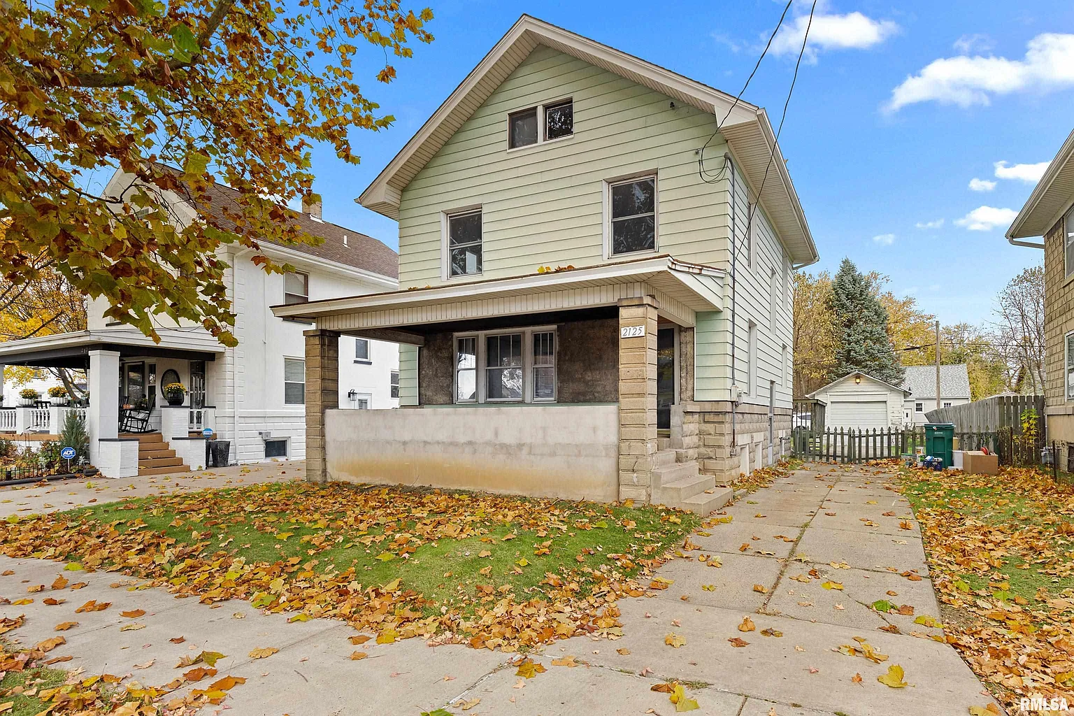 2125 W Moss Ave photo 1