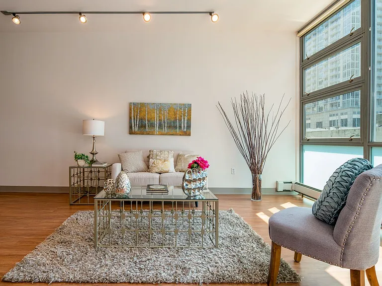 2015 Terry Ave #410 — Photo 4