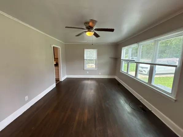 410 Blacksnake Rd, Stanley, NC 28164