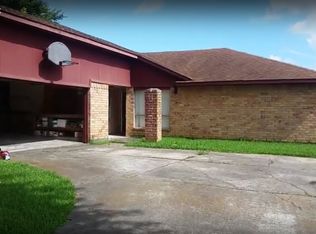 9831 Shell Rock Rd, La Porte, TX 77571