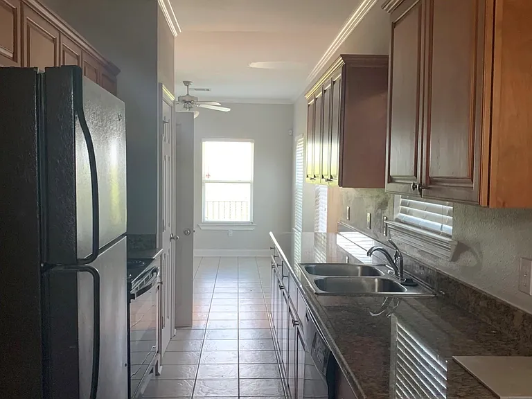 5846B Florida Ave — Photo 5