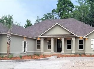 229 Harbor Pointe Dr, Brunswick, GA 31523