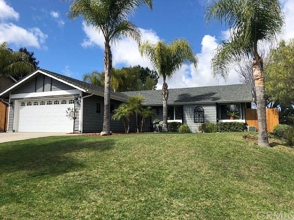 2nd image of 42751 Twilight Ct
