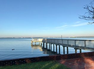 2200 Pelham Rd N, Saint Petersburg, FL 33710