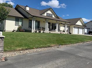 5210 Roza Hill Dr, Yakima, WA 98901