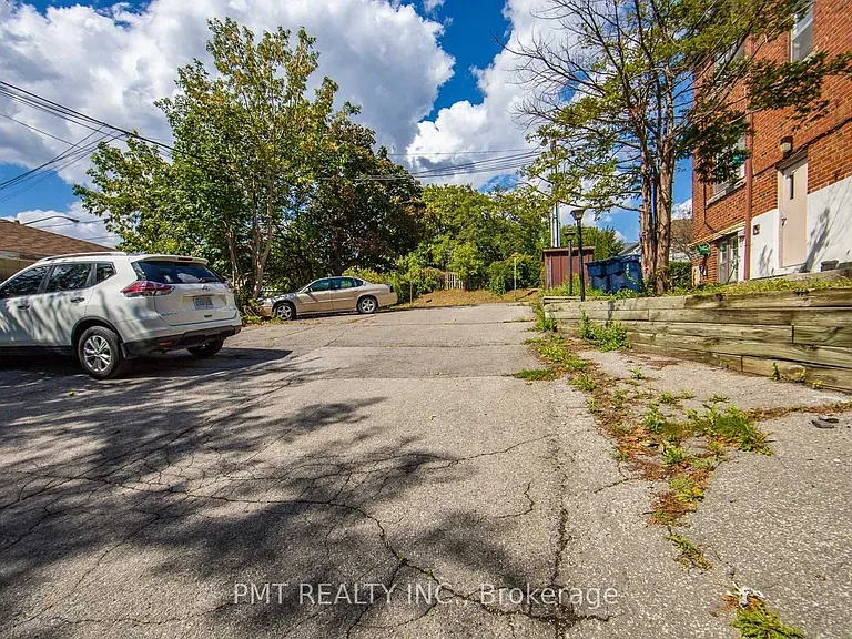 58 Leyton Ave #6 — Photo 12