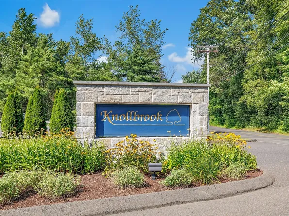 37 Ridgewood Court #37, Shelton, CT 06484