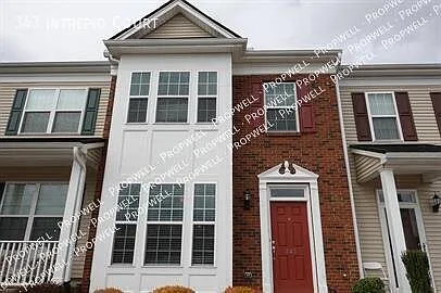 3 bed, 2.5 bath, 1550 sqft, $1,775 — Photo 2