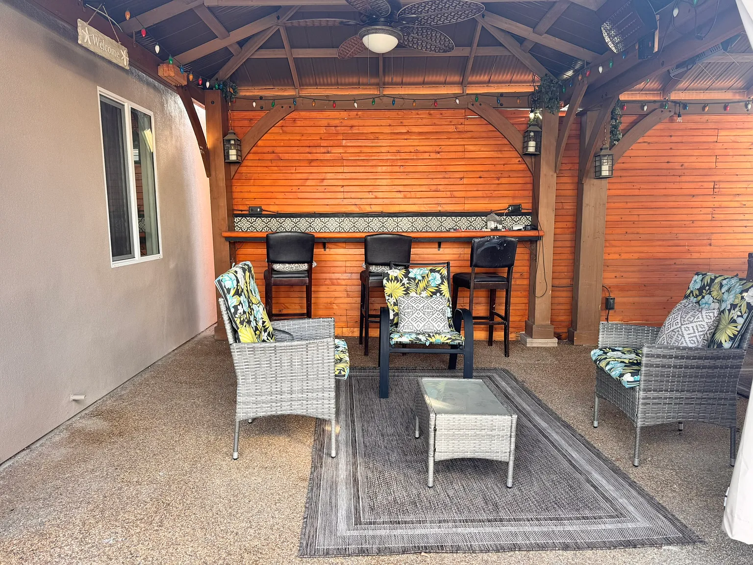 1 bed, 489 sqft, $2,300 — Photo 2