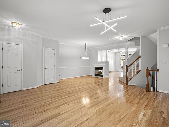 5th image of 6631 Thurlton Dr