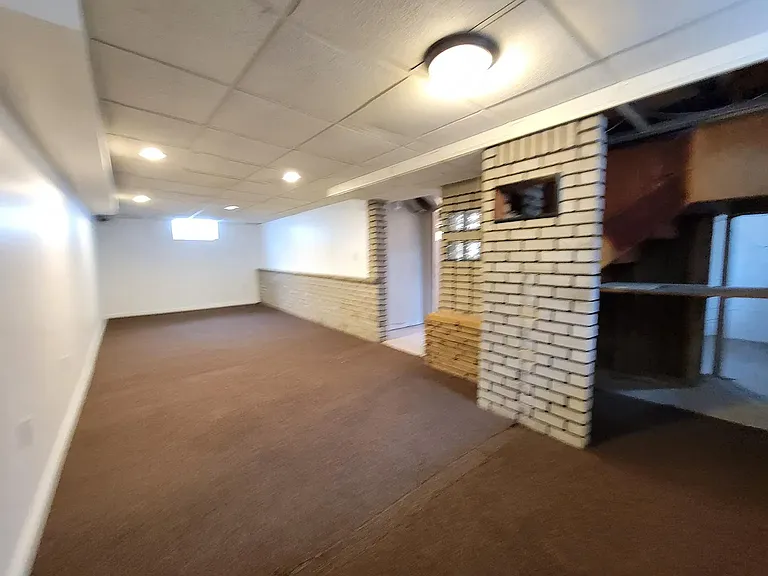 26265 W Six Mile Rd — Photo 9