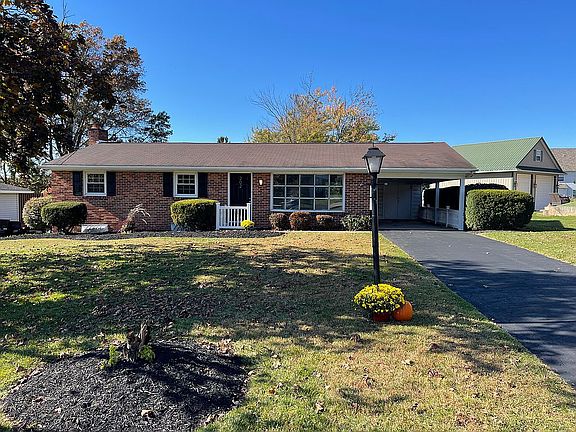 2nd image of 202 Nollyn Dr