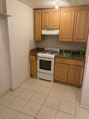 Rented by Voro, LLC | media 4